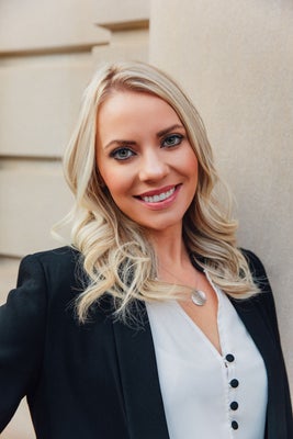 Portrait of Jessica Allan, Associate.